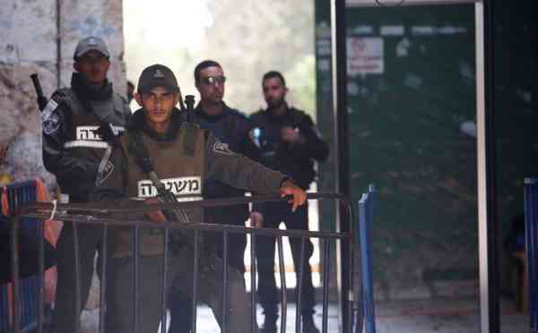 Isreal Set Remove Metal Detectors